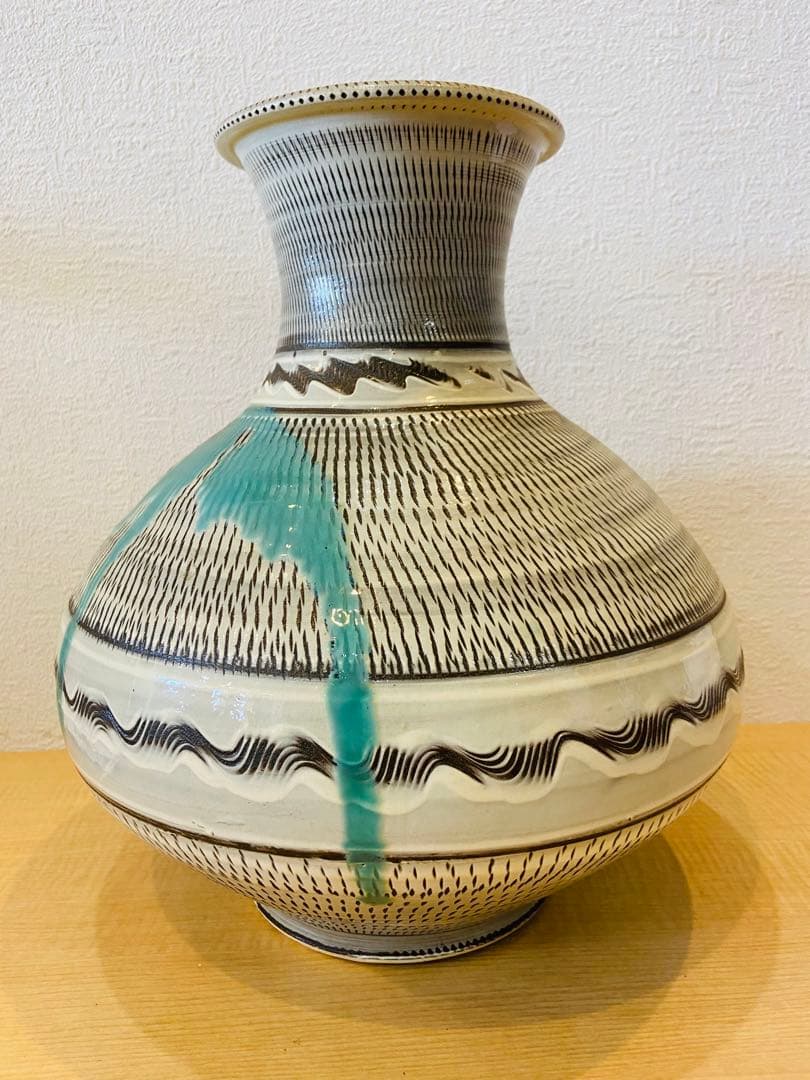 【小鹿田焼】　陶器　花瓶　壺　インテリア　床の間飾り　飛びかんな　打ち掛け