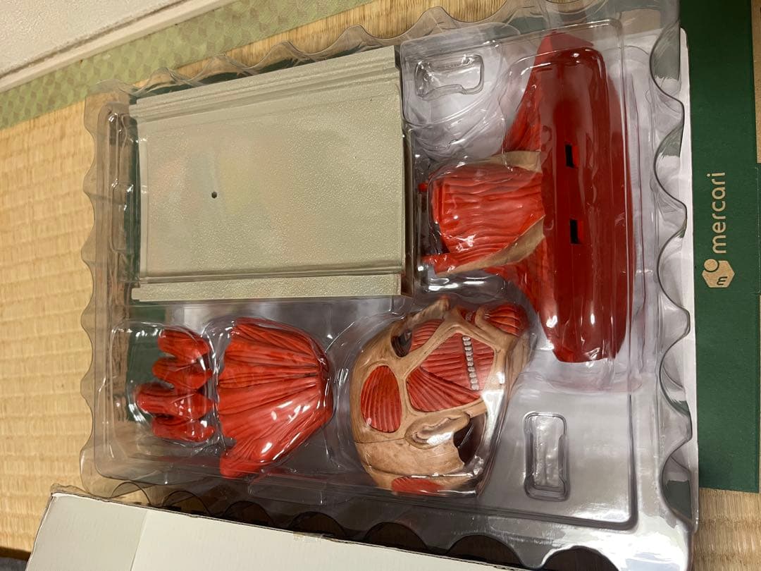 進撃の巨人 公式フィギュアコレクション 超大型巨人 フィギュア