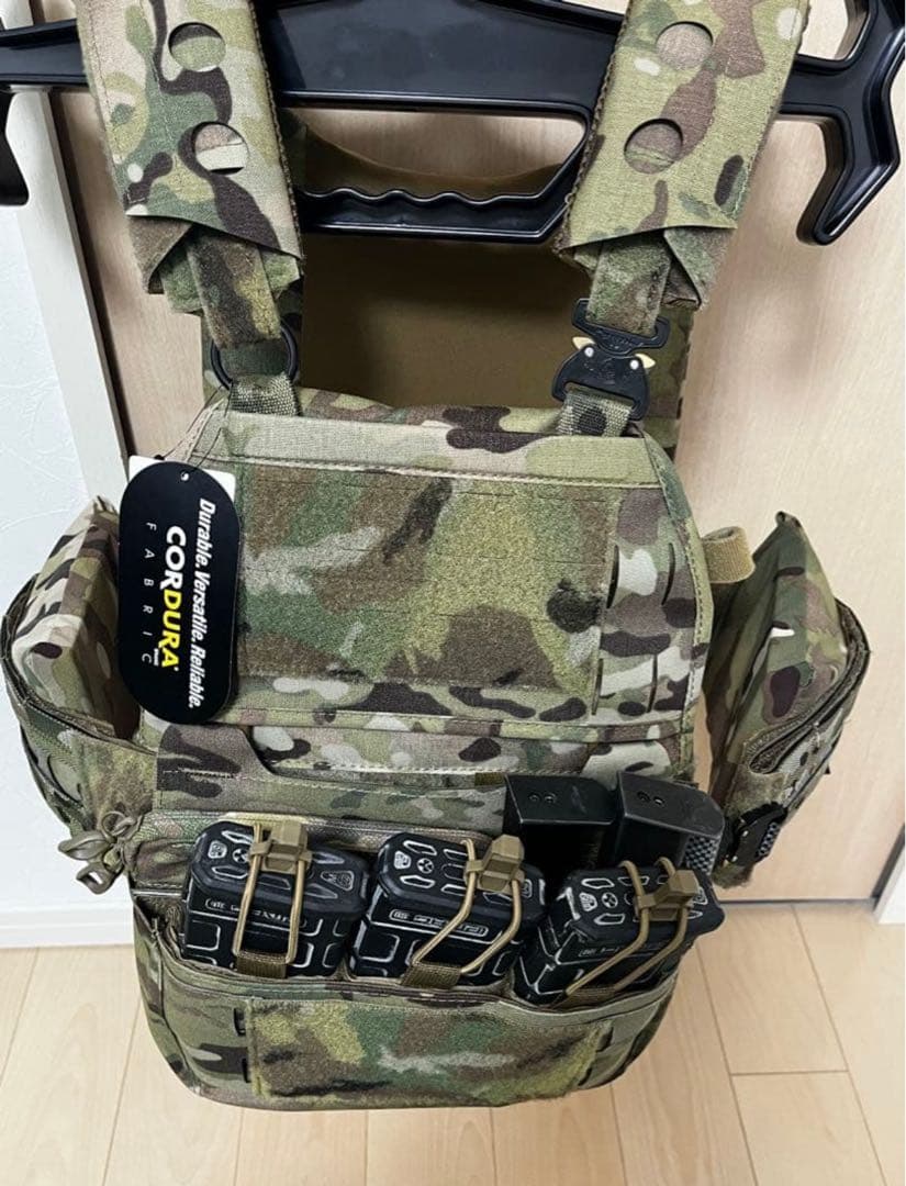 高品質レプ　新品　FCPC V5 プレキャリ　バックパネル　カンガルーポーチ