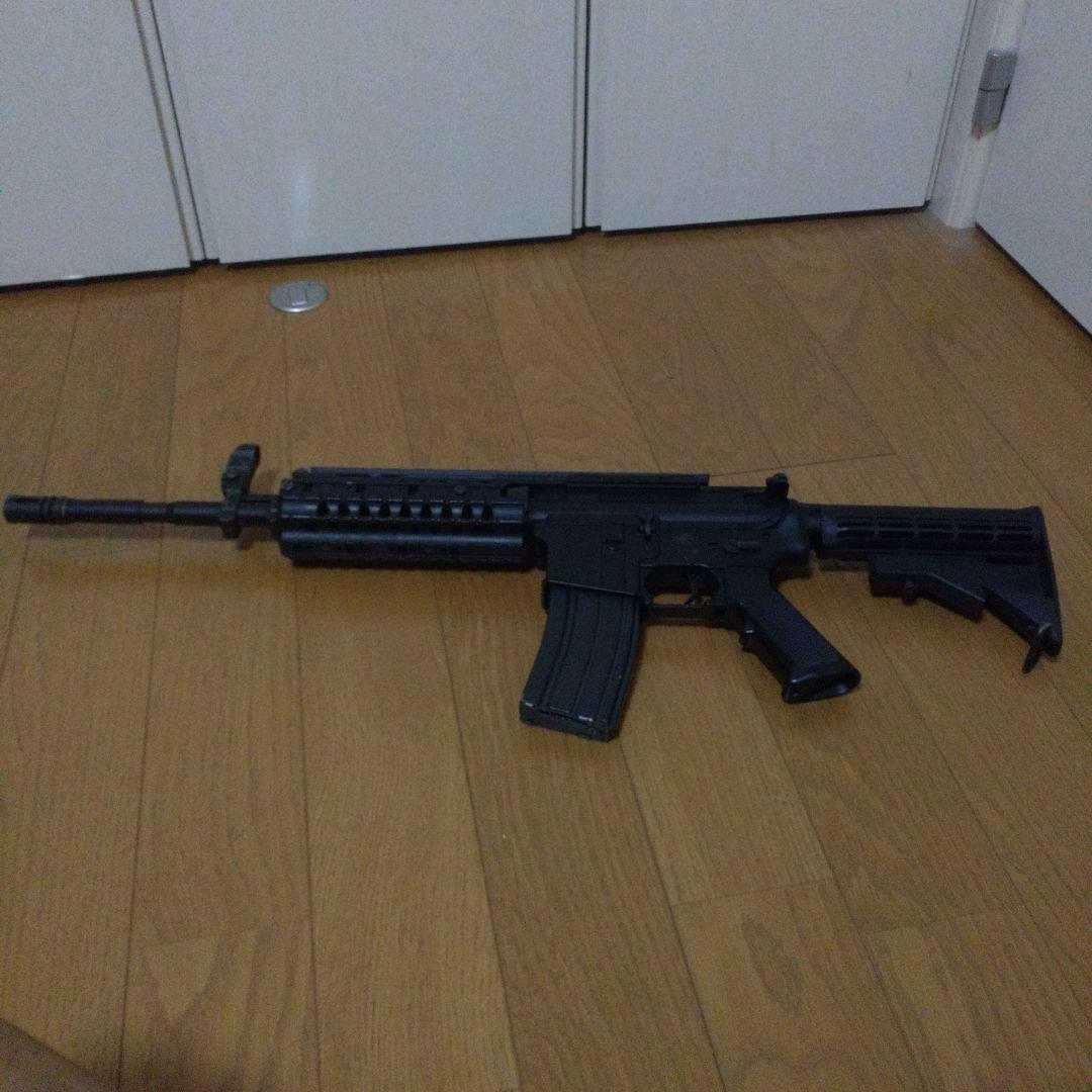 TOKYOマルイＭ4a1　マガジン付き
