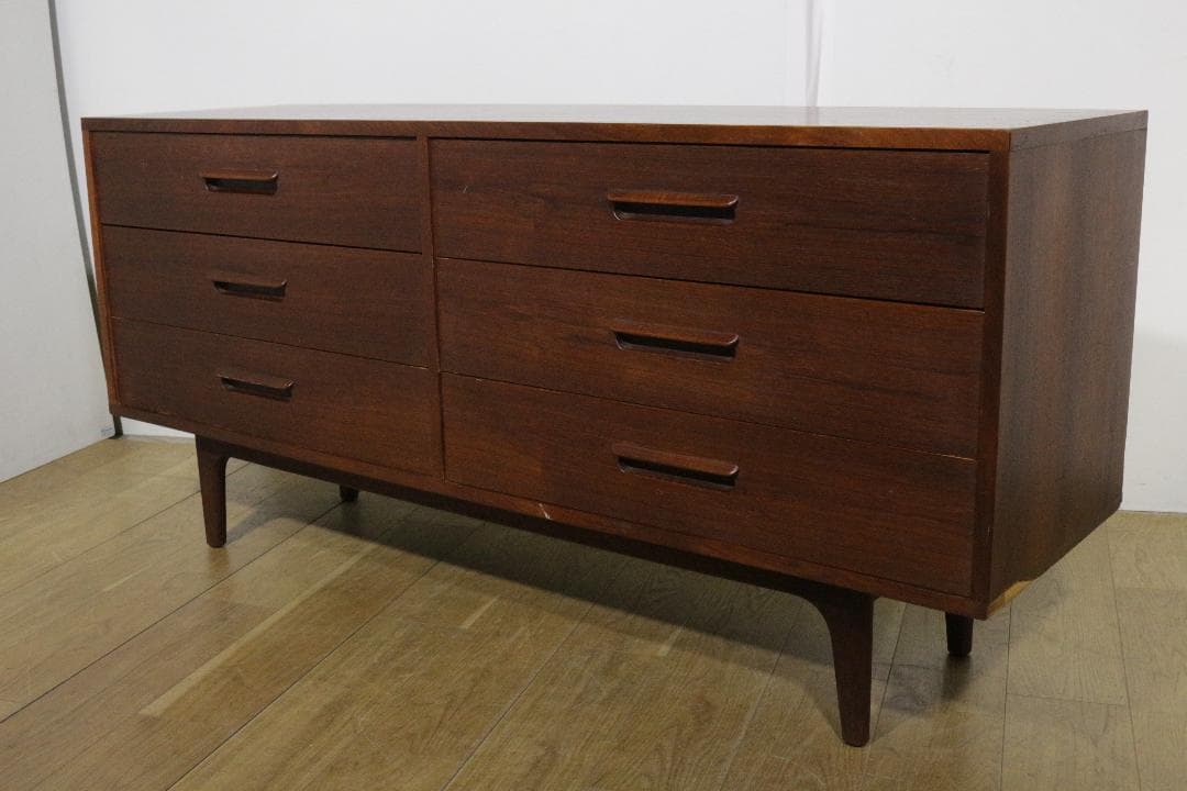 ヴィンテージ★チェスト/サイドボード★木製家具★北欧風家具★