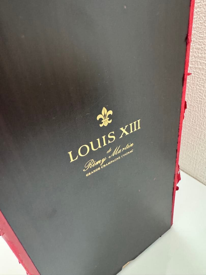 LOUIS XIII ルイ13世　Rémy Martin 空瓶　ボックス付き