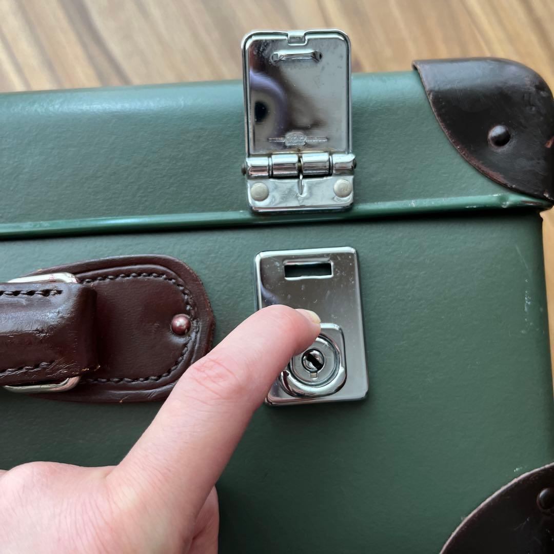 グローブトロッター　スーツケース