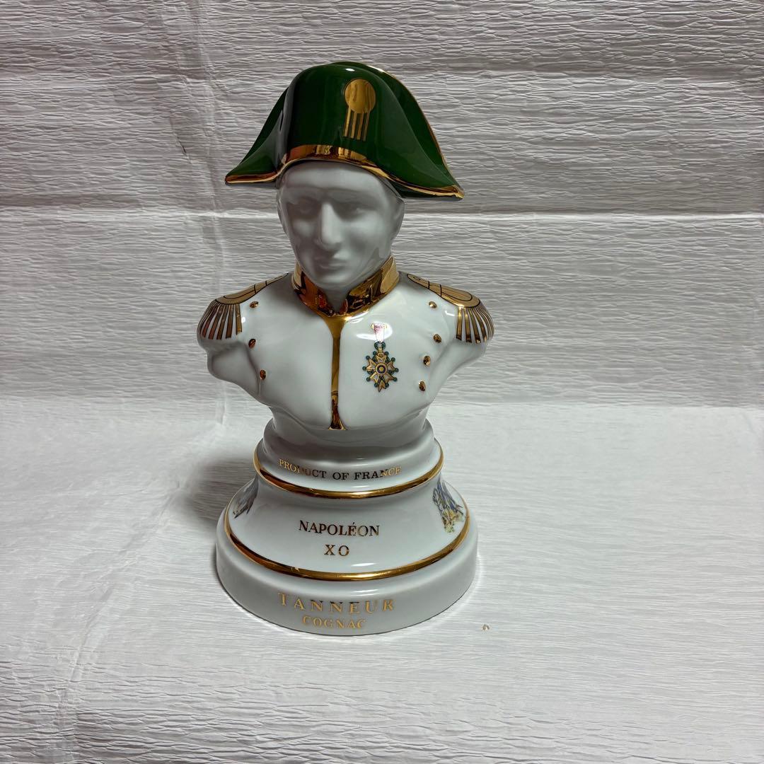 ここ3点　クリスマスプレゼントを運ぶソリ、ナポレオン皇帝像、肖像