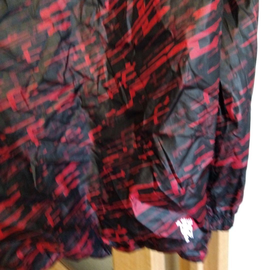 アディダス マンチェスターユナイテッドのウインドブレーカー メンズ