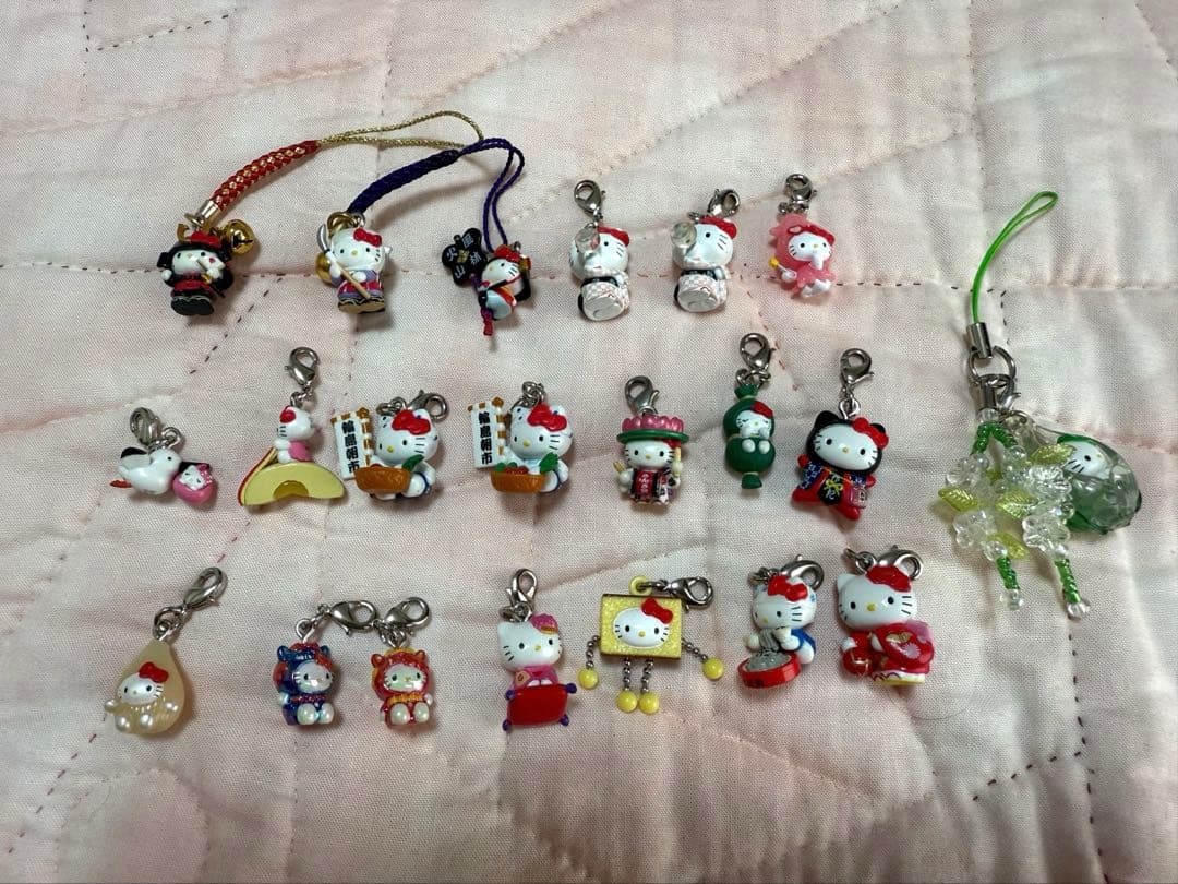 ご当地キティ　まとめ売り　根付　ファスナーマスコット