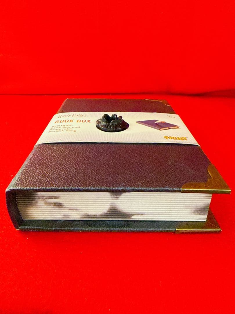 ハリーポッター 秘密の部屋 トムリドル 日記 バジリスクの牙 レプリカ 海外限定