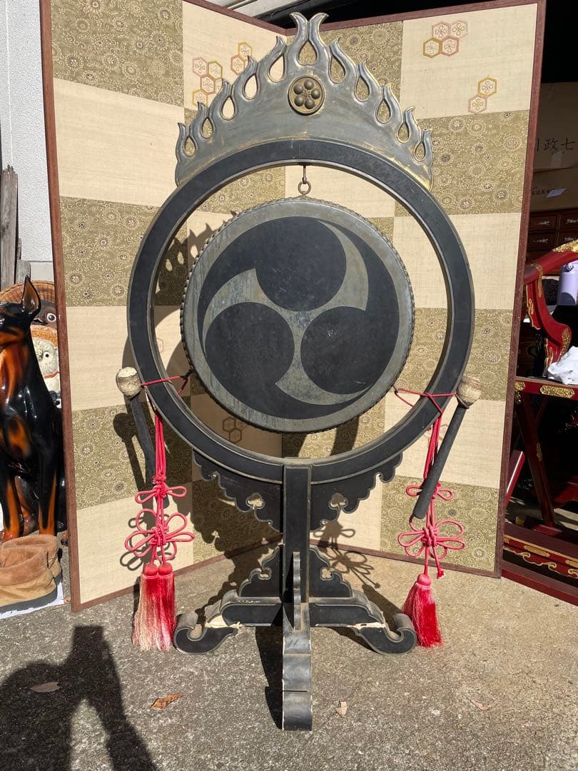 太鼓正製 雅楽 火焔太鼓 毛彫金具 寺院仏具 鳴物　バチ付き