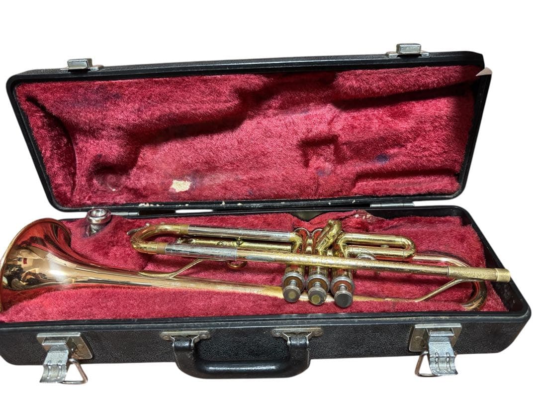 ジャンク 赤ベルYAMAHA トランペット YTR-3320 マウスピース付