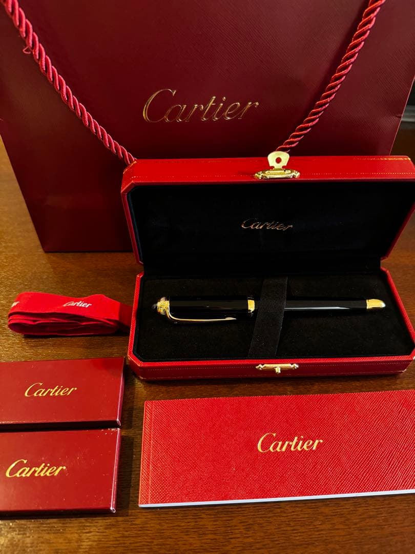 Cartier 万年筆 黒 専用ケース付き