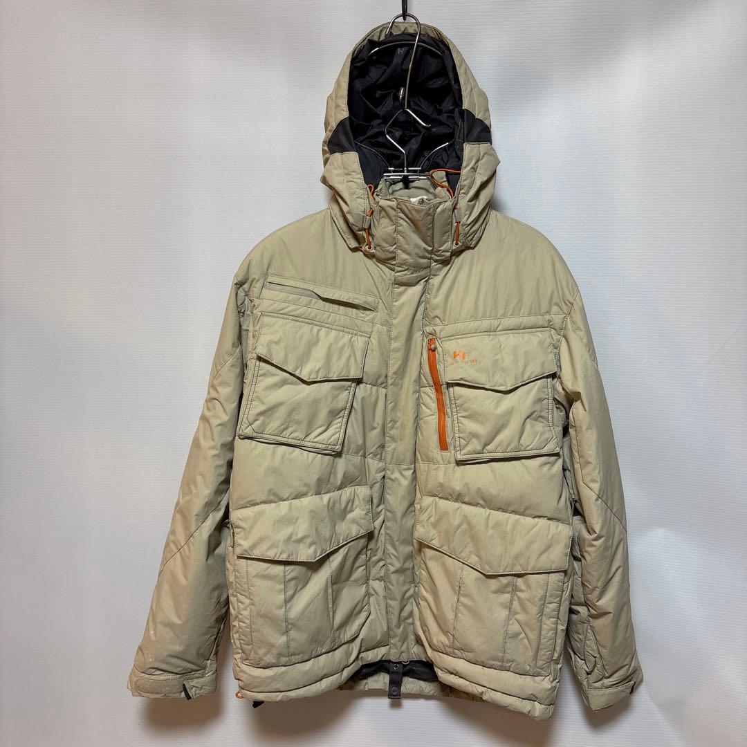 ヘリーハンセン　HELLY HANSEN ダウンパーカー　サイズM スノーウエア