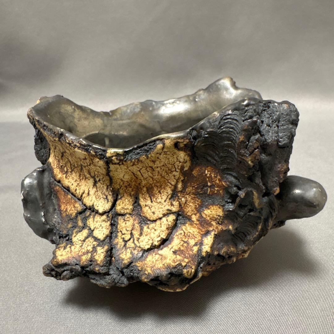 平松龍馬　亀裂文燻銀彩ぐい呑