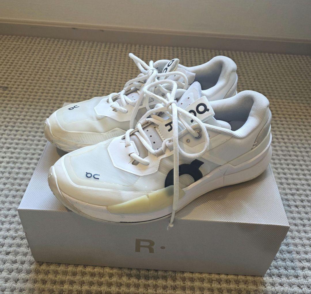 On テニスシューズ　THE ROGER Pro 2　 27㎝