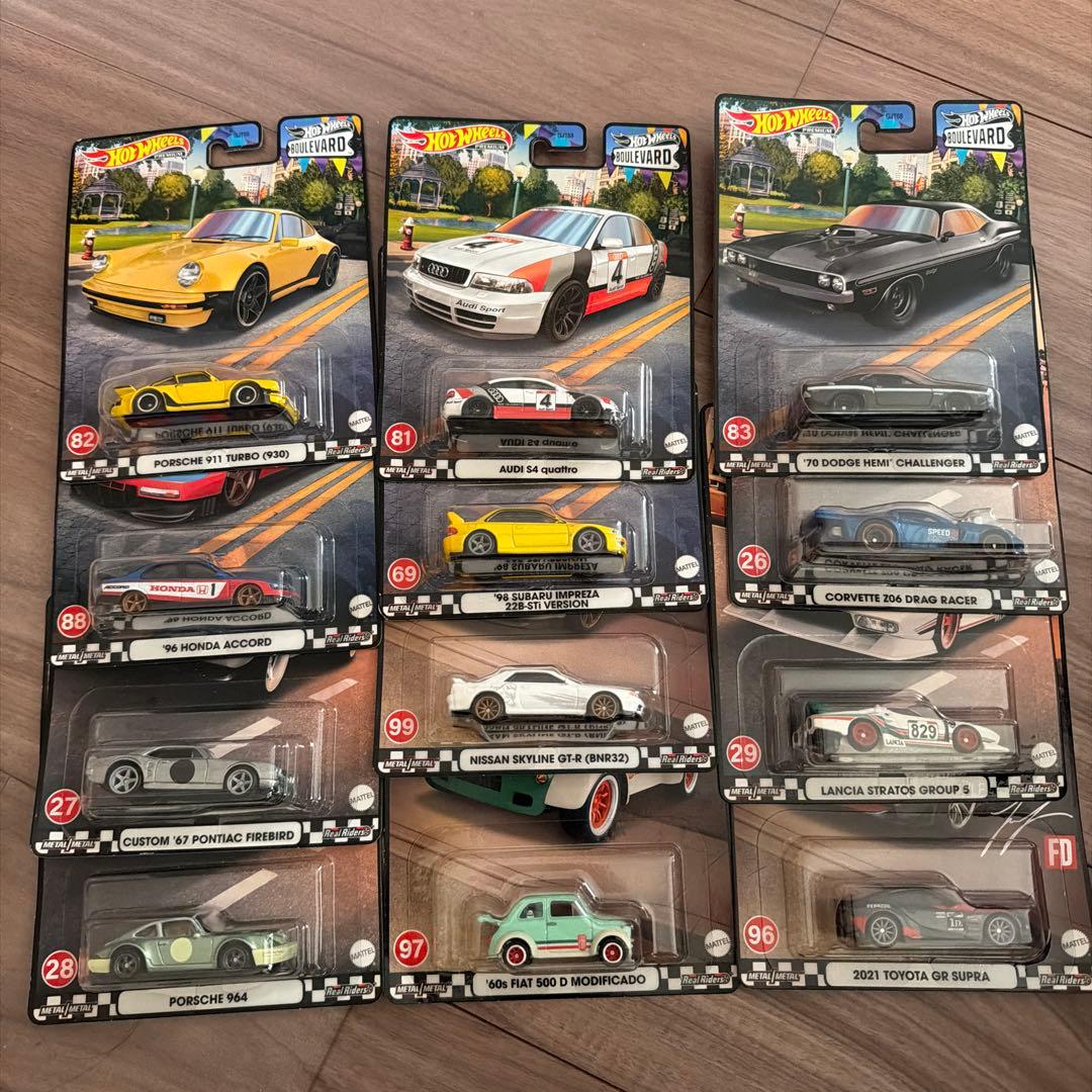 Hot Wheels BOULEVARDミニカーセット 12台