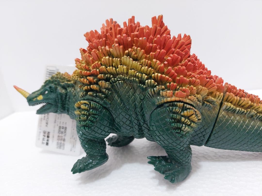 タグ付き　ウルトラマン　パワードザンボラー　ソフビ　パワードモンスターシリーズ