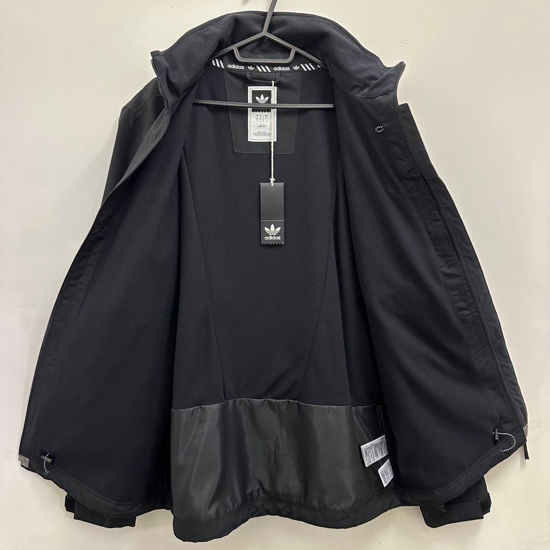 【新品】adidas スノーウェア　ジャケット　ウェア　スノーボード　Mサイズ