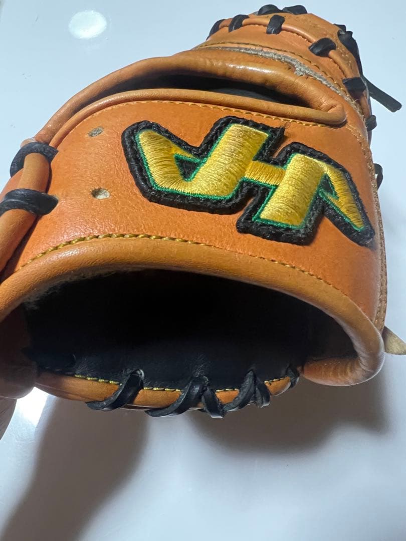 ハタケヤマ　和牛　野球グローブ　硬式　ファースト用
