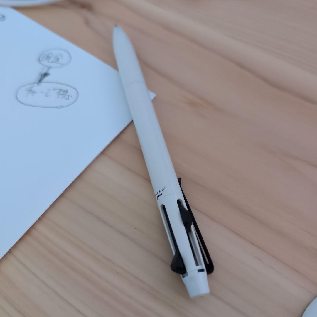 Pilot ボールペン ホワイト