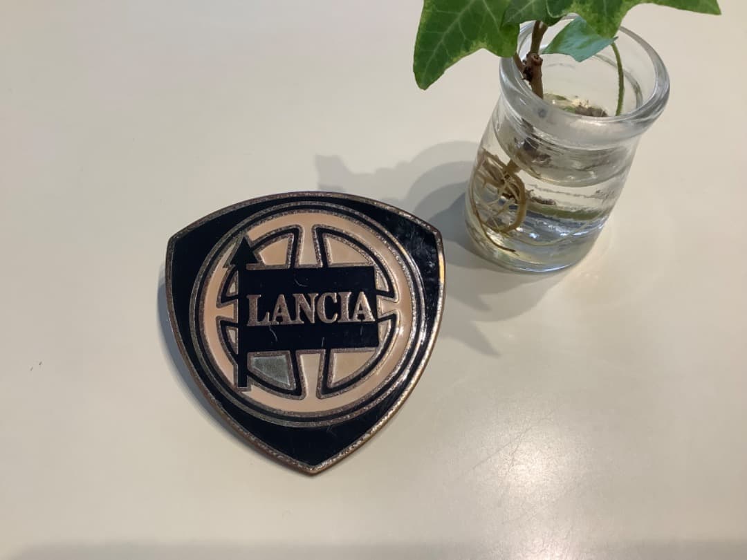 ランチア　エンブレム　アバルト　フィアット　アルファロメオ　フェラーリ
