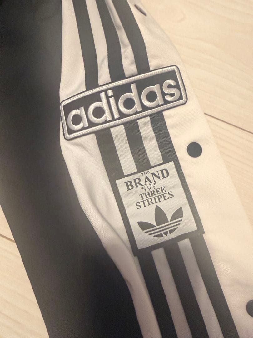 adidas スナップパンツ ＸＬ　美品