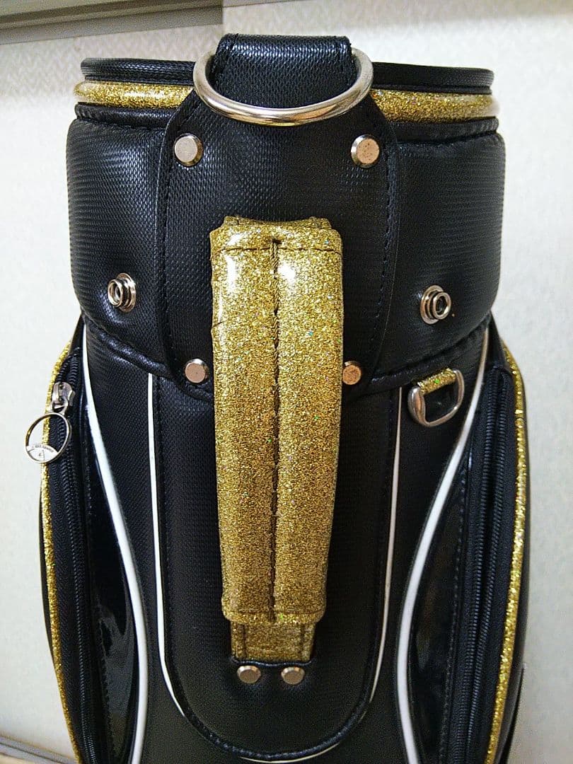 ルコック　レディース 黒と金文字のゴルフバック、黒
