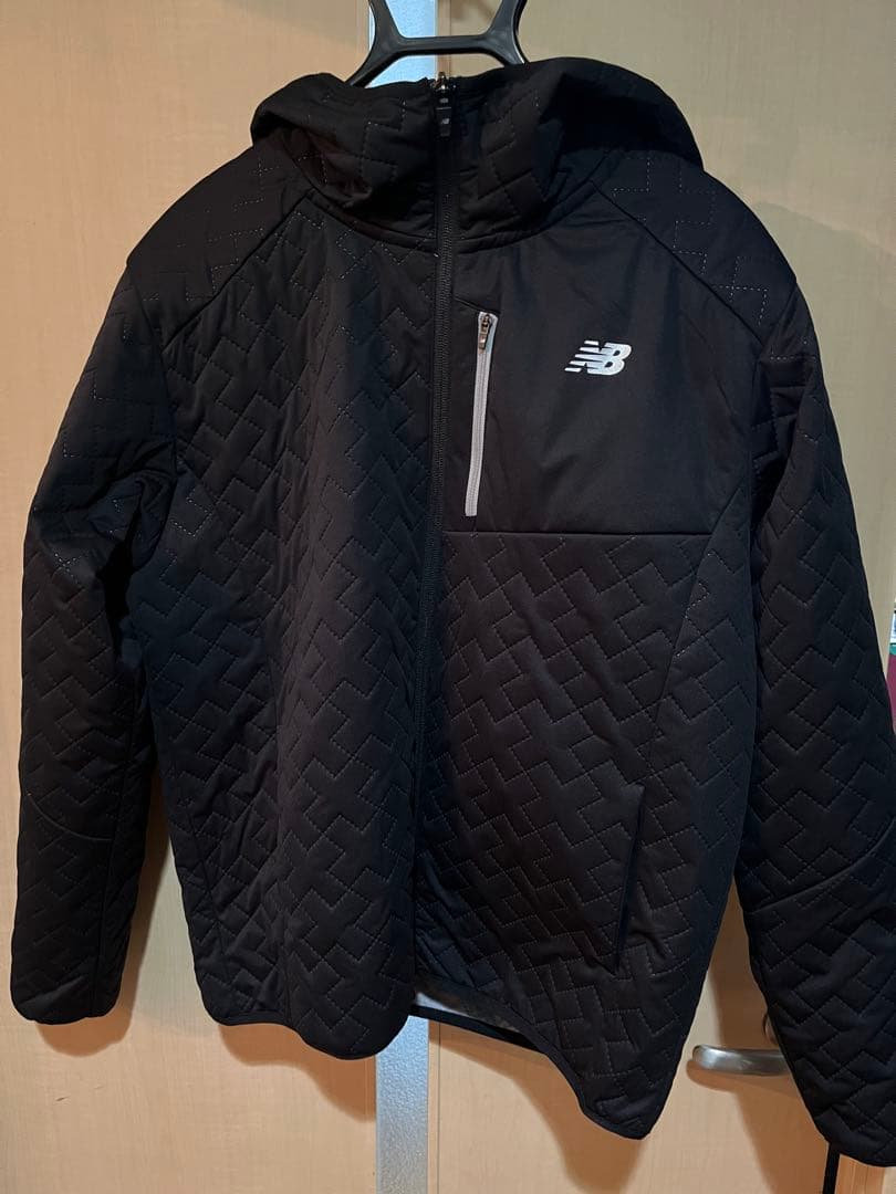 ☆未使用　2025年モデル　ニューバランスゴルフウェア アウター 防風 中綿