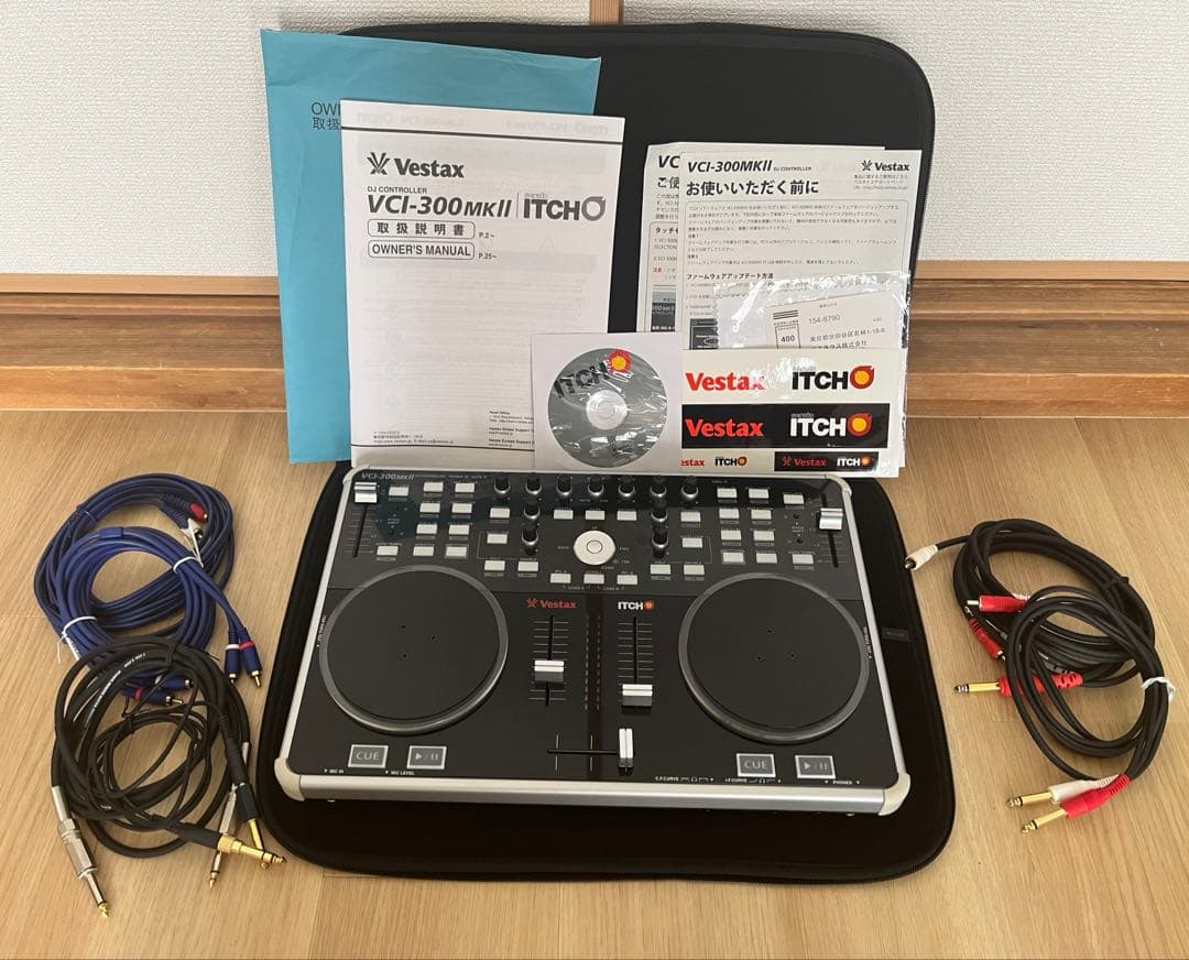 ⑧Vestax VCI-300 MK Ⅱ ITCH 付属品多数