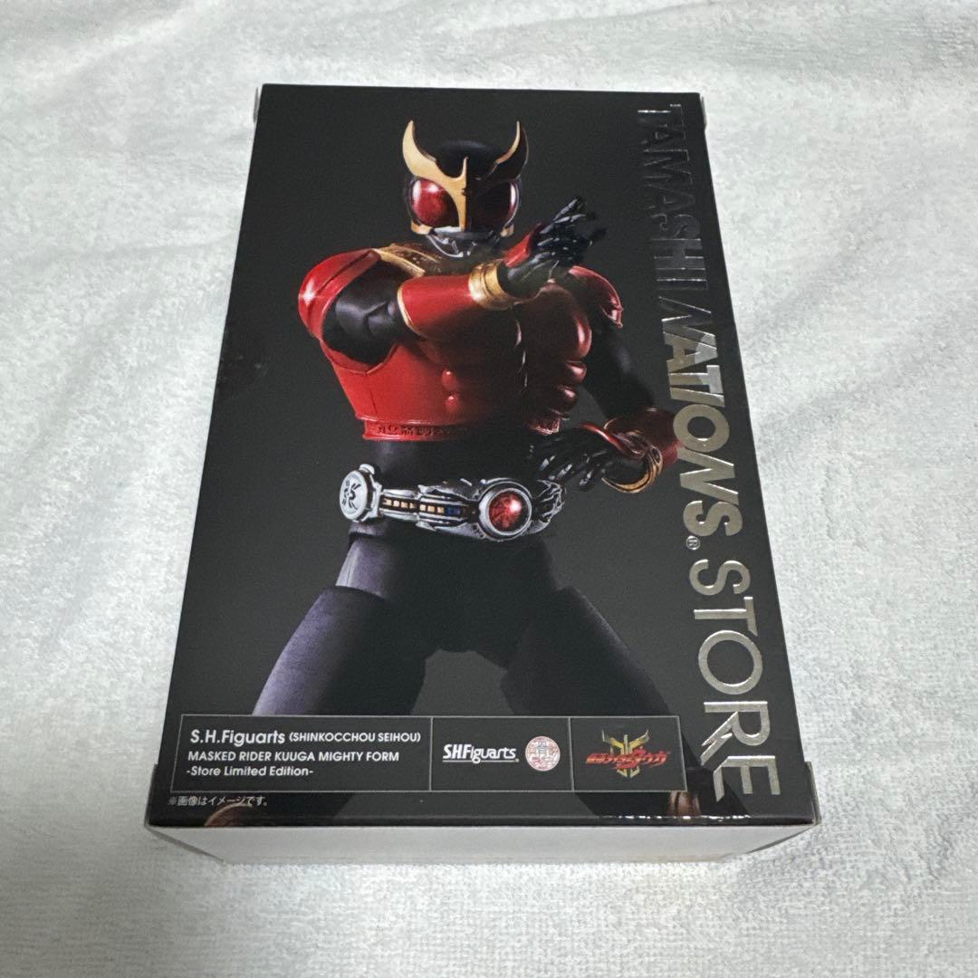 新品 フィギュアーツ真骨彫 仮面ライダークウガ マイティフォーム ストア限定版