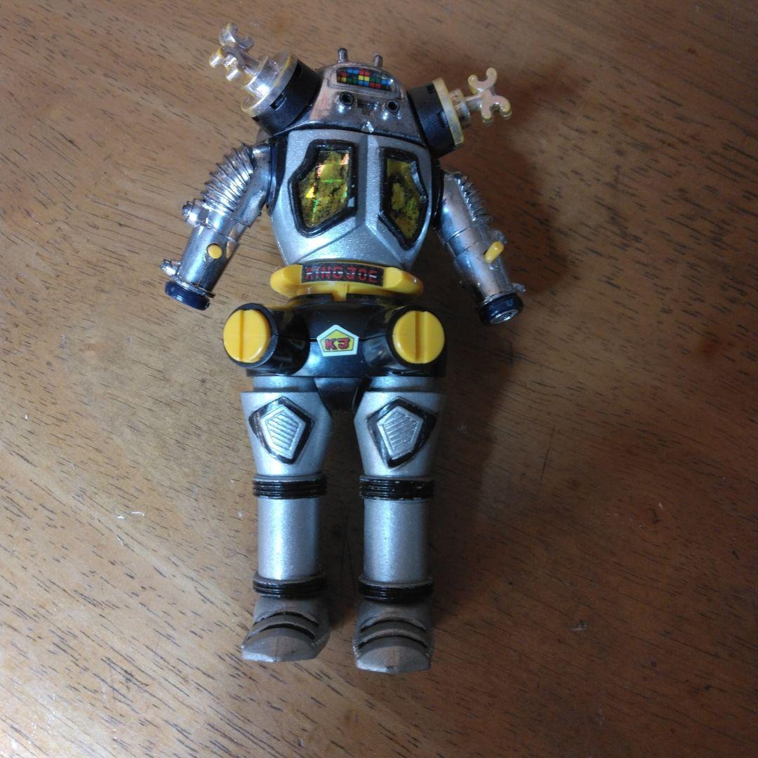 超合金キングジョー　 高さは13cmくらい。