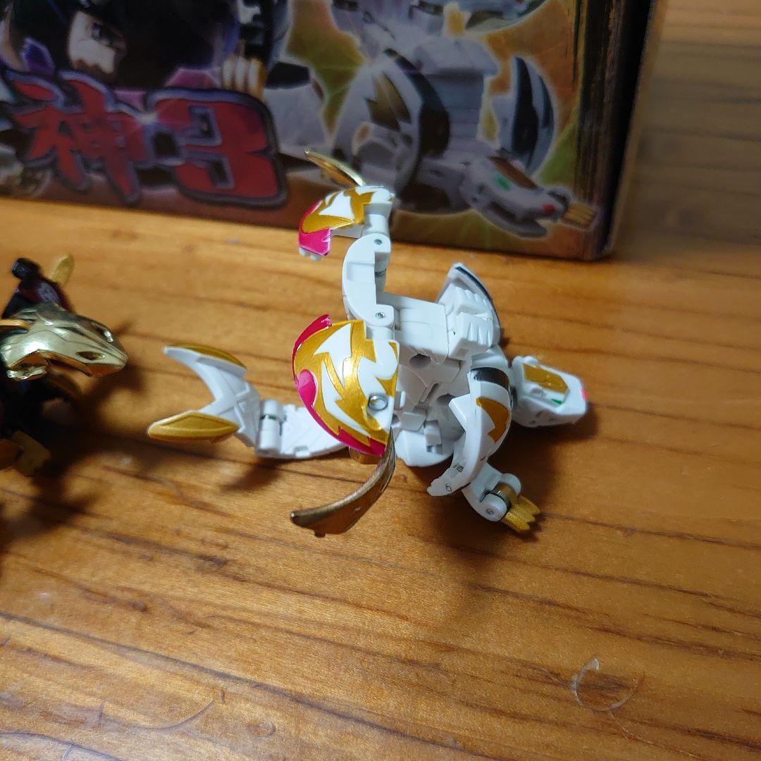 【激レア】 爆丸　神3 3体セット