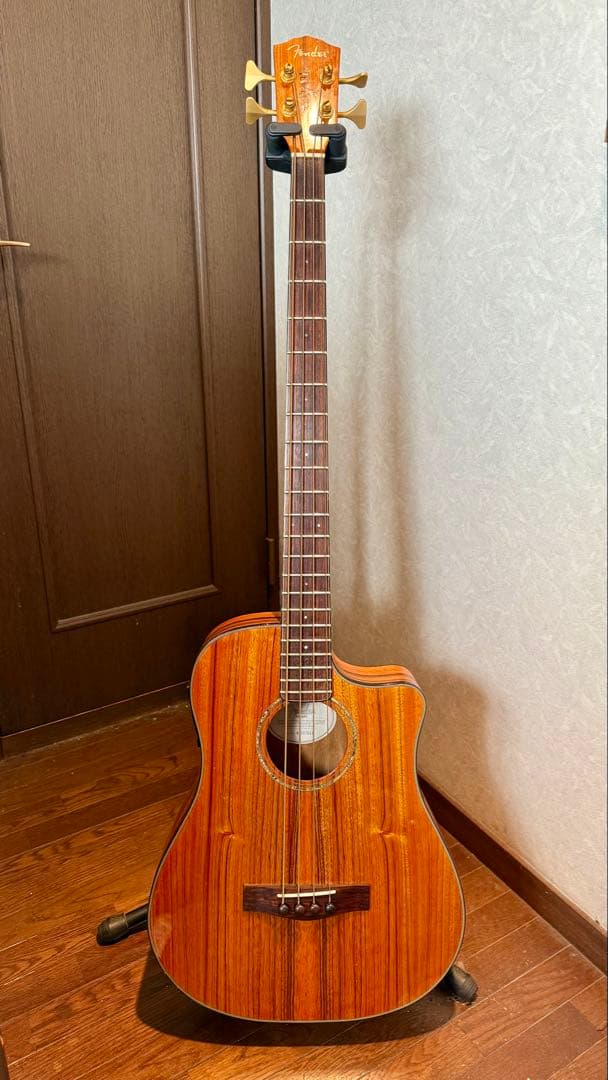 【不具合あり】Fender VB-NAT アコースティックベース