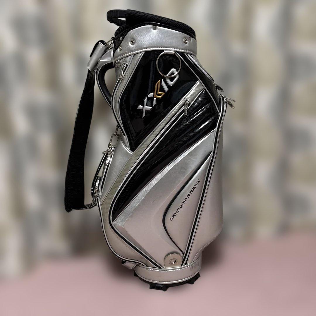 XXIO シルバー キャディバッグ