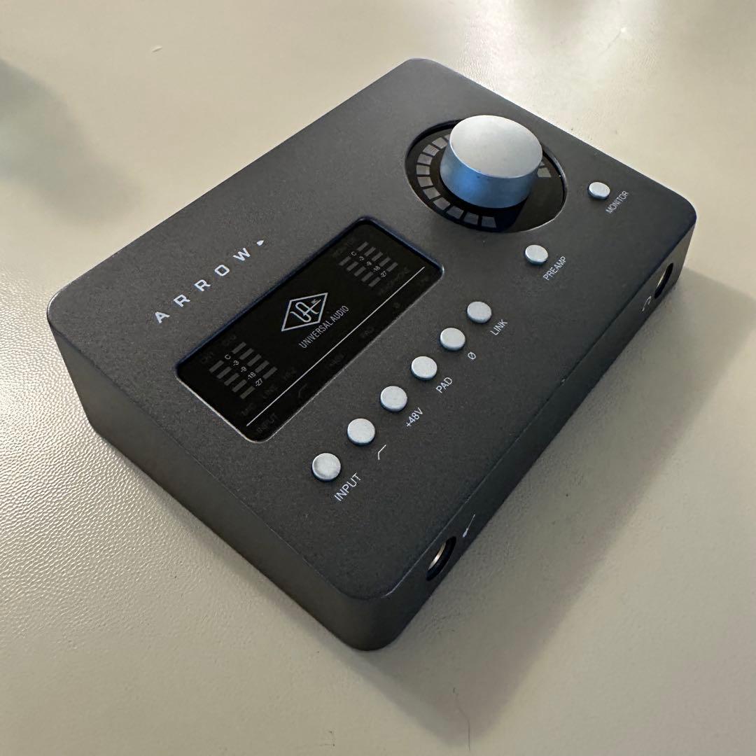 Universal Audio Arrow 本体　ケースおまけ付き
