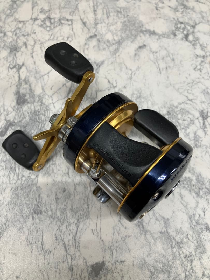 中古　アブガルシア　アンバサダー 5600C4 右用ベイトリール　ライギョ　バス