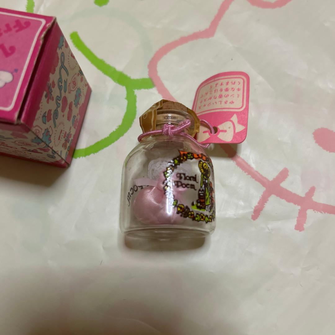 レトロ　サンリオ　リトルフレグランス