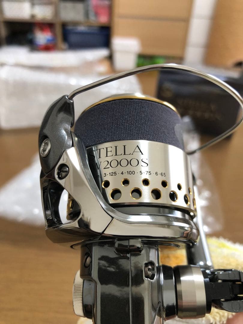 シマノステラSHIMANO STELLA FW2000S リールステラ　01