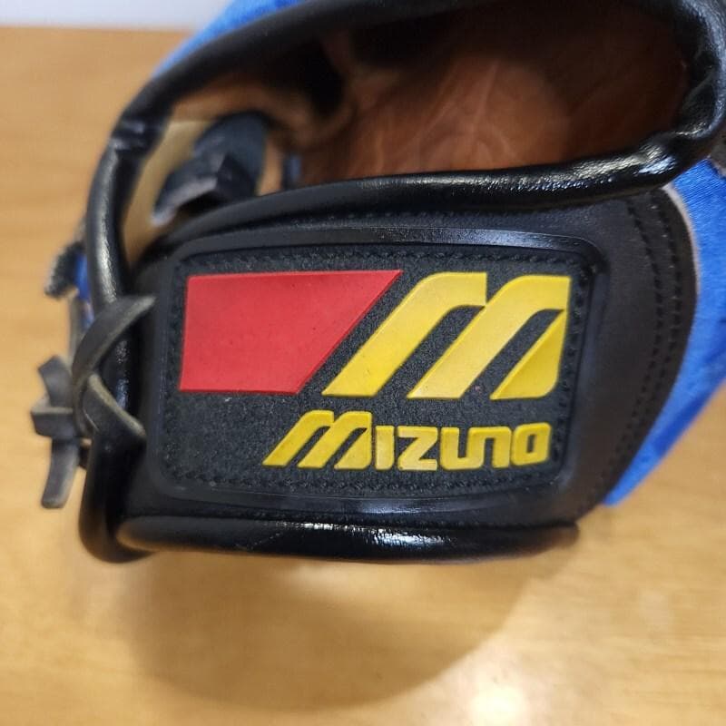 ミズノ テックファイア 限定 ロボット的 小型 激レア 内野用 軟式グローブ