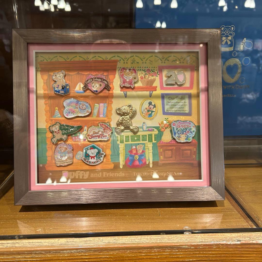 ダッフィー　20周年　ピンバッジセット