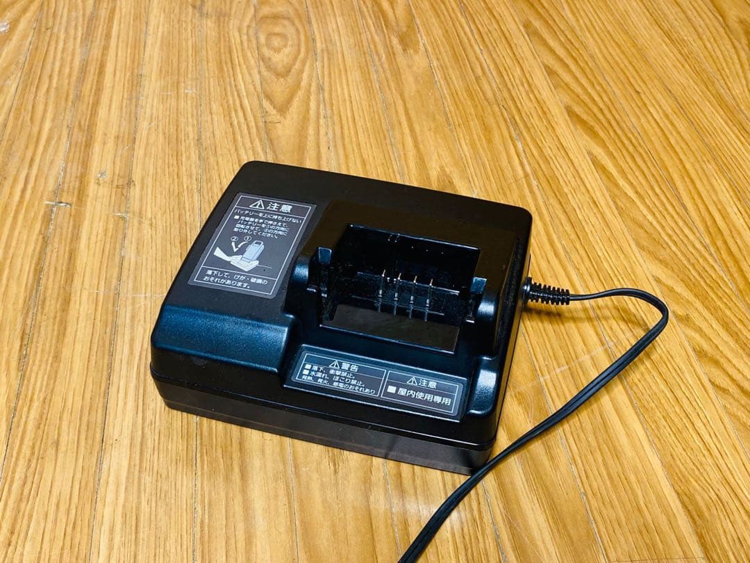 Panasonic 電動自転車用充電器 ブラック NKJ069Z1 中古