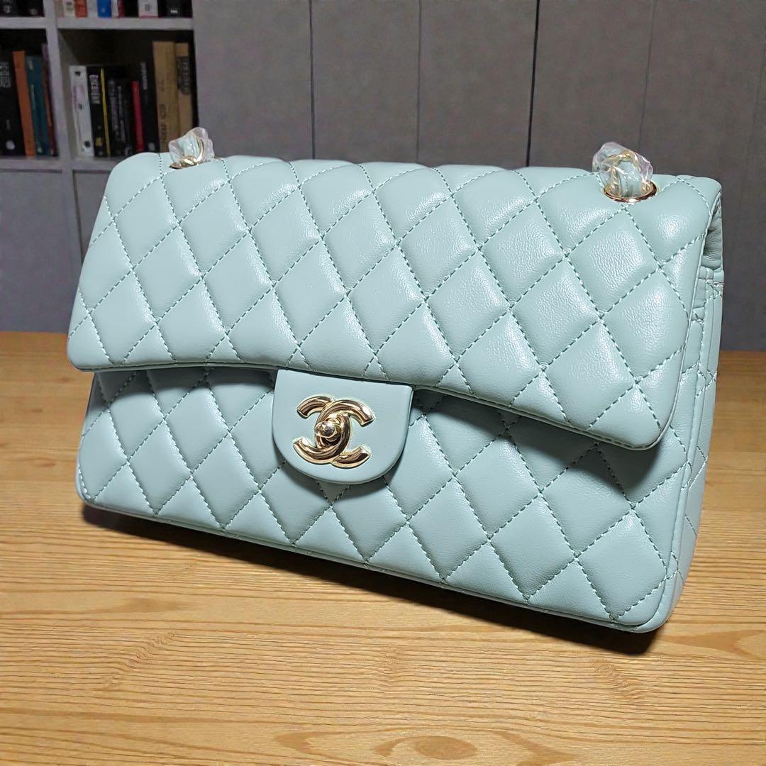 シャネル　ショルダーバッグ　キルティング　ゴールドチェーン　ノベルティ