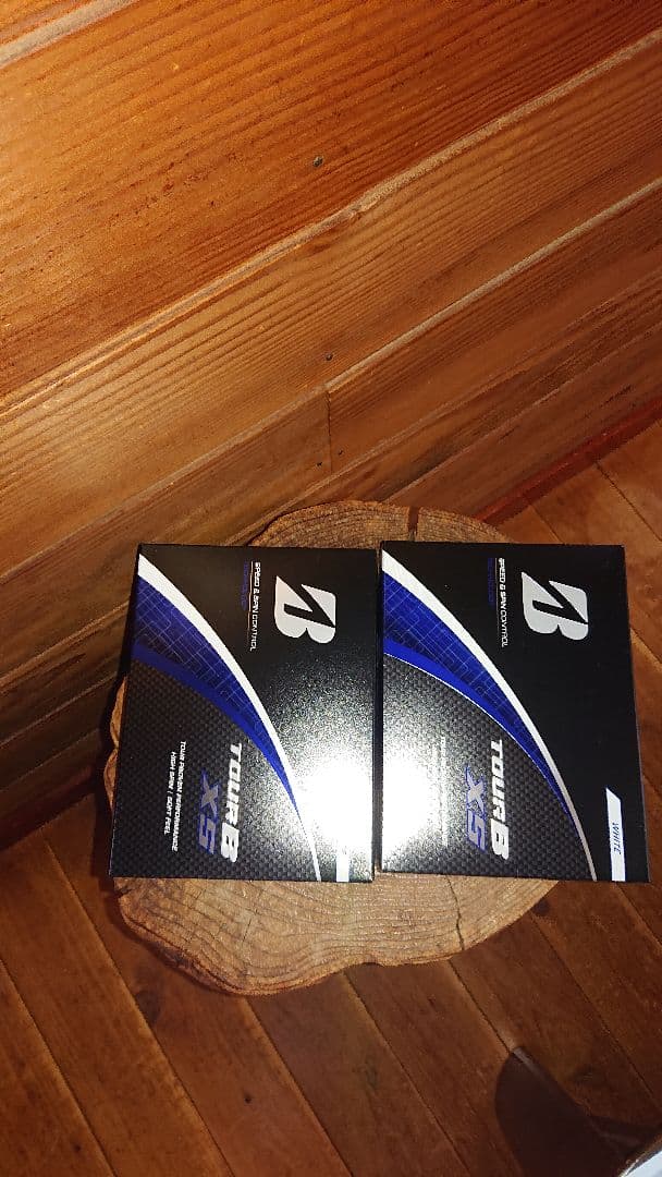 ブリヂストンゴルフボール ツアーB XSホワイト２ダース