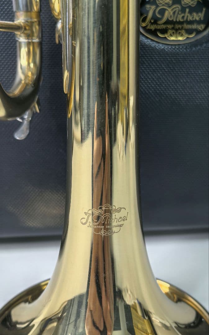 Jマイケル　トランペット ゴールド ケース付き
