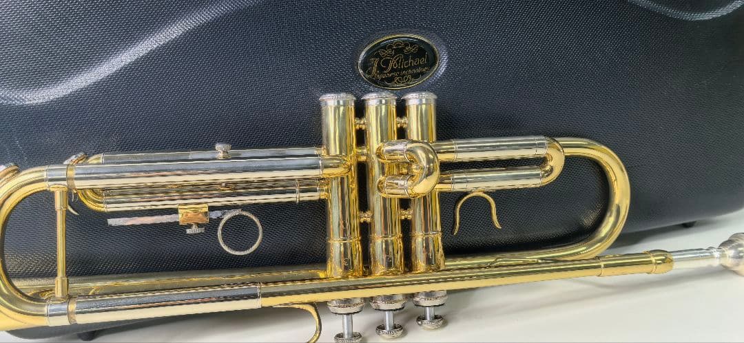 Jマイケル　トランペット ゴールド ケース付き