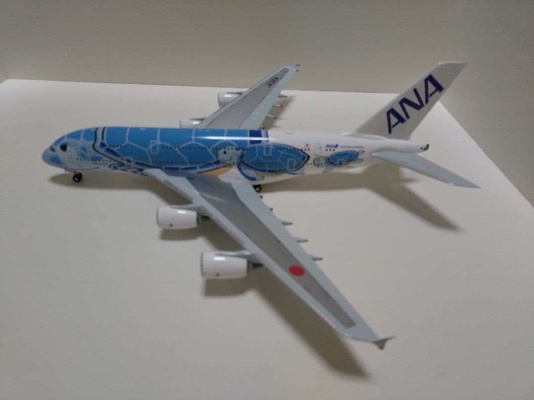 ANA全日空 A380 フライングホヌ1号機　JA381A　1/200