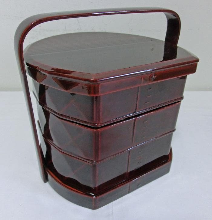 ☆昭和初期☆戦前☆本堅地☆ダイヤ側半月幕の内☆三段重☆重箱☆漆器☆漆芸☆