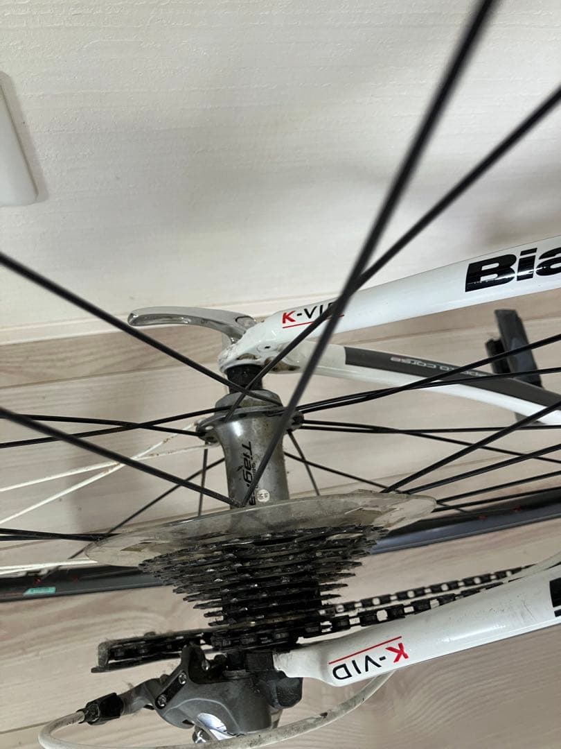 自転車ビアンキインテンソロードバイク