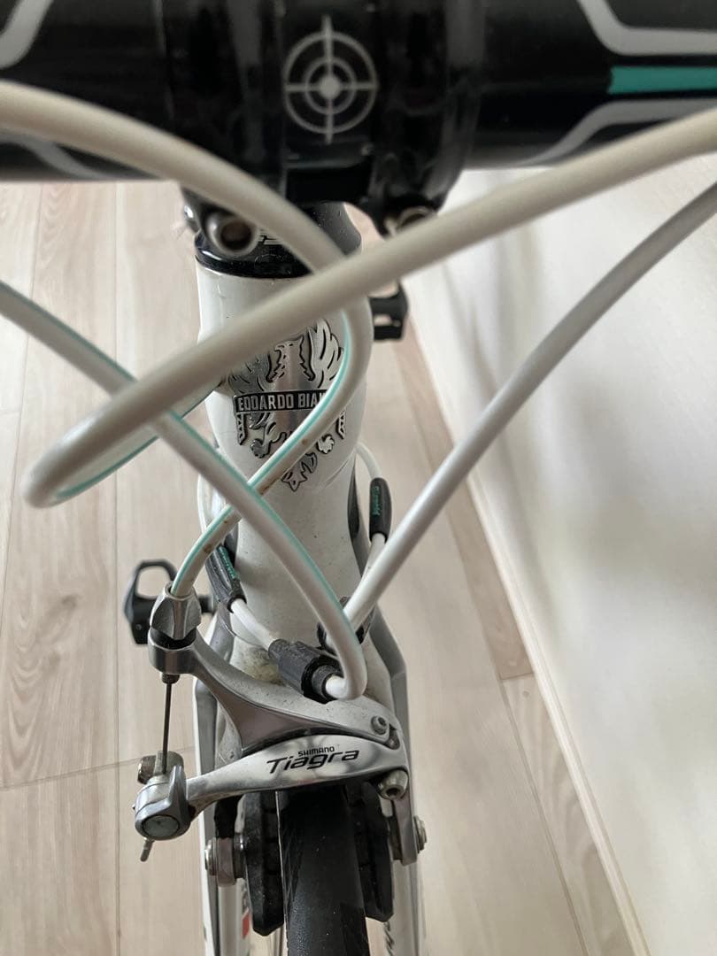 自転車ビアンキインテンソロードバイク