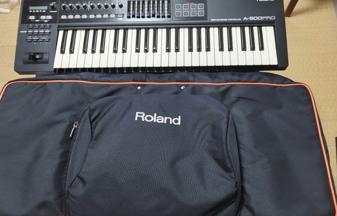 ローランド　Roland A500 PRO