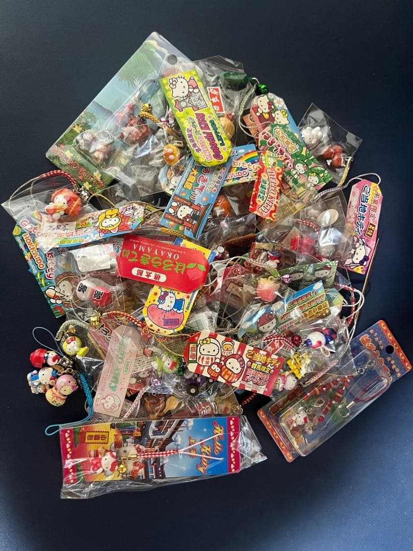 ご当地キティ　51個　根付まとめ売り（レアあり）