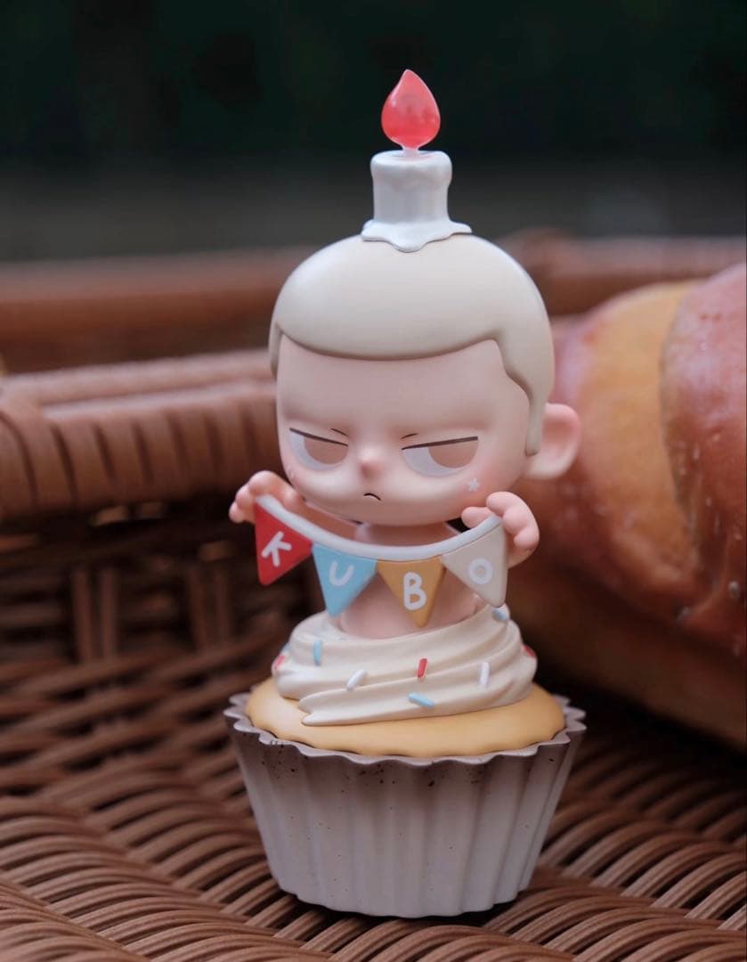 POPMART KUBO 三周年CUPCAKE限定フィギュア